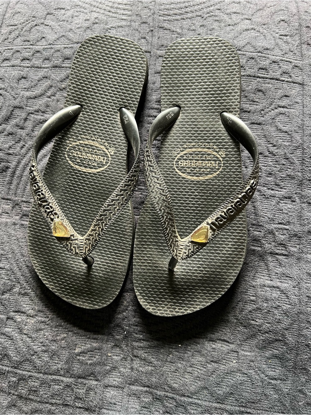 Havaianas Superman Flip Flop Sandal ~ 37